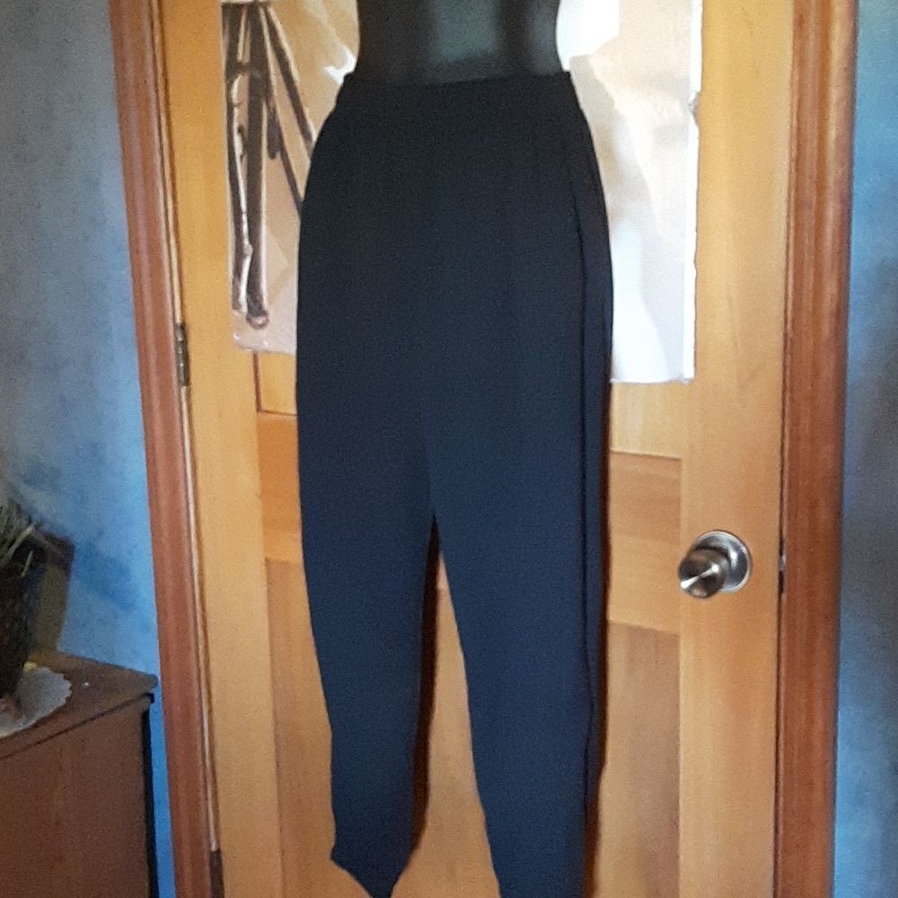NWOT Women's LightweightFleece Elastic Bottom Sweatpants Size S - Picture 3 of 7